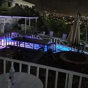 Apartment Ridgeview Suites 3 And 4, Kingston