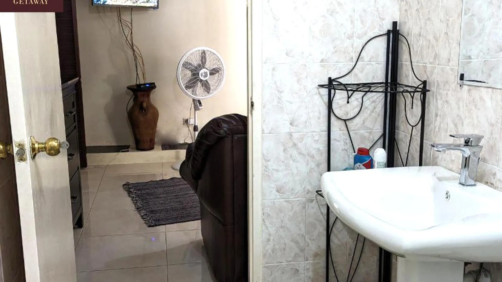 Oasis Living Getaway In Mandeville, Manchester